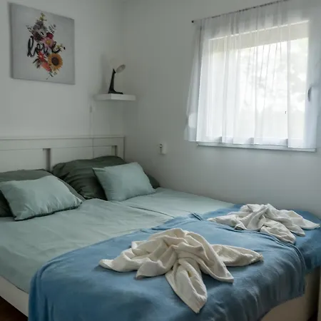 Esprit Apartmanhaz Daire Szajol