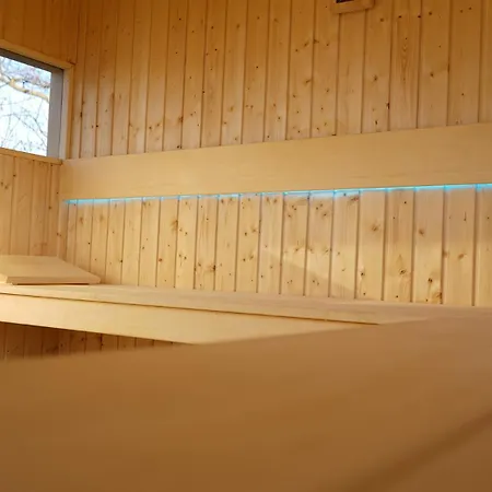 Esprit Apartmanhaz * Szajol