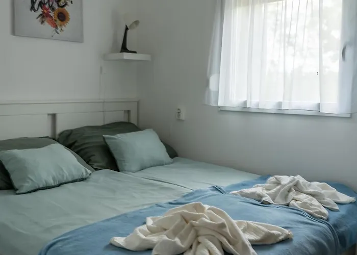 Esprit Apartmanhaz Apartament Szajol